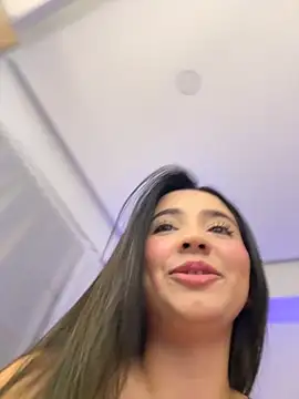 Michelle Zoe online show from 10-25-25, 04:00