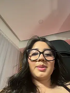 Snapshot of Michelle_Zoe chatting on 06-03-26, 05:19 Michelle Zoe online show from 06-03-26, 05:19