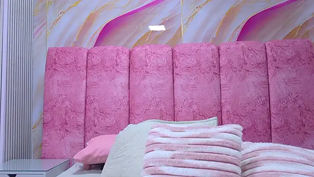 emmacurvy online show from 03-27-26, 03:04