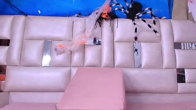 emmacurvy online show from 10-30-25, 03:05