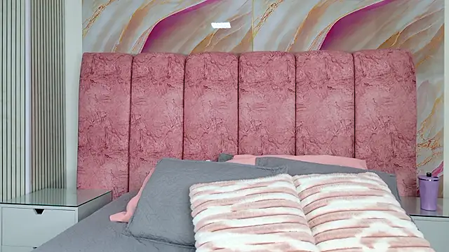 emmacurvy online show from 02-09-26, 03:04