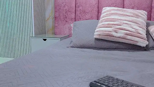 emmacurvy online show from 03-04-26, 03:03