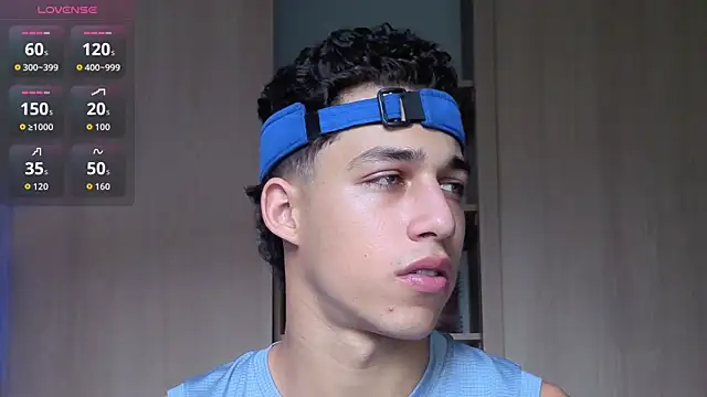 Snapshot of orionblaze69_ chatting on 10-30-25, 09:22 orionblaze69 online show from 10-30-25, 09:22