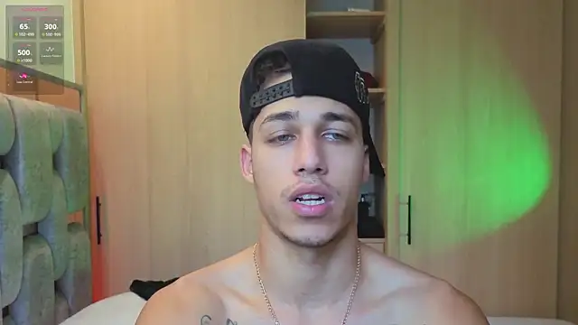 Snapshot of orionblaze69_ chatting on 12-18-25, 09:18 orionblaze69 online show from 12-18-25, 09:18