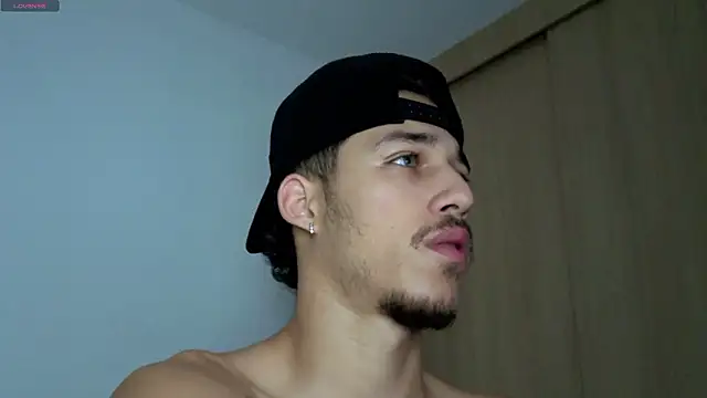 Snapshot of orionblaze69_ chatting on 02-21-26, 10:06 orionblaze69 online show from 02-21-26, 10:06