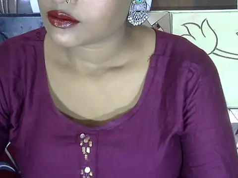 Snapshot of hotee_bhabi chatting on 09-19-25, 07:12 hotee bhabi online show from 09-19-25, 07:12