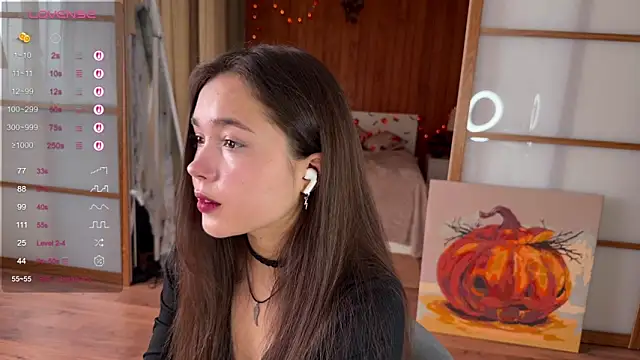 Snapshot of PlumyBun chatting on 10-29-25, 04:22 PlumyBun online show from 10-29-25, 04:22