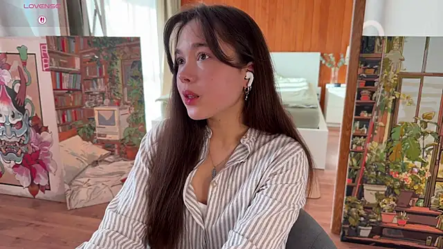 Snapshot of PlumyBun chatting on 04-10-26, 12:39 PlumyBun online show from 04-10-26, 12:39