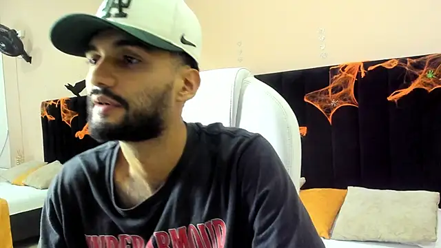 Snapshot of Ryan_Jackson_ chatting on 10-08-25, 05:20 Ryan Jackson  online show from 10-08-25, 05:20