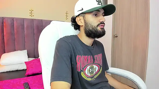 Snapshot of Ryan_Jackson_ chatting on 09-15-25, 11:49 Ryan Jackson  online show from 09-15-25, 11:49