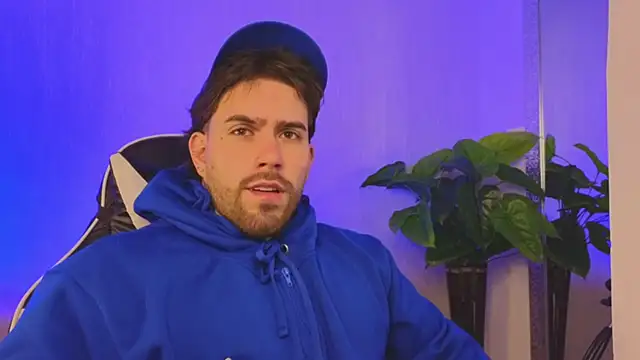 Ades Lowe online show from 12-22-25, 11:21