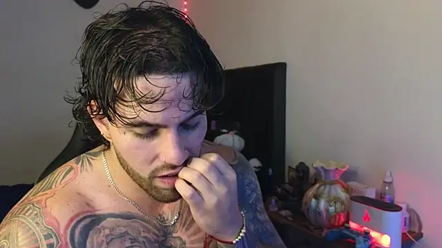 Ades Lowe online show from 04-08-26, 05:09