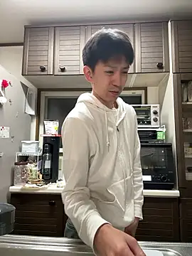 Snapshot of yuma0815 chatting on 10-14-25, 02:39 yuma0815 online show from 10-14-25, 02:39