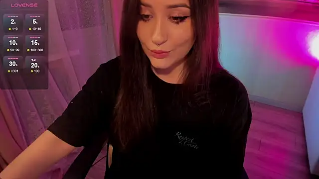 Sserendipityy online show from 04-23-26, 06:53