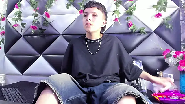 Megan Thompson  online show from 12-20-25, 02:47