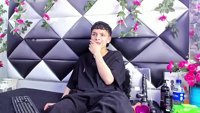 Megan Thompson  online show from 10-31-25, 02:30