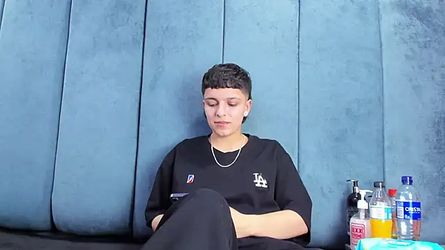 Megan Thompson  online show from 03-12-26, 02:17