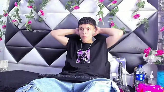 Megan Thompson  online show from 12-17-25, 02:05