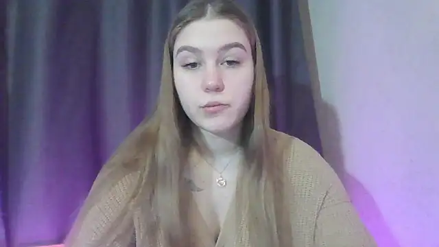 Snapshot of yourhoney_Lola_ chatting on 12-15-25, 10:10 yourhoney Lola online show from 12-15-25, 10:10