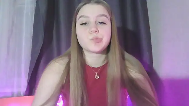 Snapshot of yourhoney_Lola_ chatting on 11-25-25, 03:56 yourhoney Lola online show from 11-25-25, 03:56