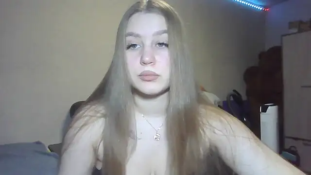 Snapshot of yourhoney_Lola_ chatting on 10-27-25, 11:44 yourhoney Lola online show from 10-27-25, 11:44