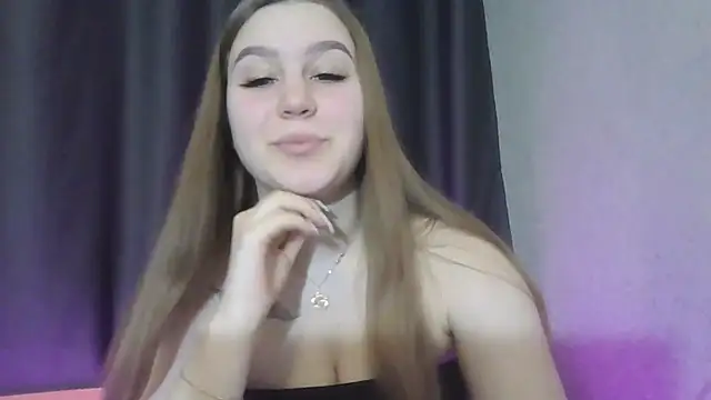 Snapshot of yourhoney_Lola_ chatting on 12-22-25, 03:01 yourhoney Lola online show from 12-22-25, 03:01