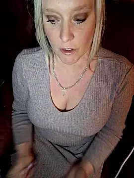 Bouncy-Bella28X online show from 02-03-26, 10:48