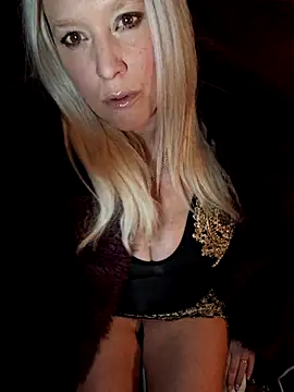 Bouncy-Bella28X online show from 01-15-26, 10:46