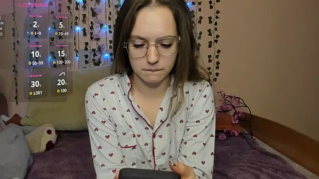 Snapshot of ShalinaMontana chatting on 10-19-25, 03:26 ShalinaMontana online show from 10-19-25, 03:26