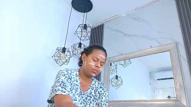 Snapshot of keyla_mejia chatting on 06-22-26, 12:02 keyla mejia online show from 06-22-26, 12:02