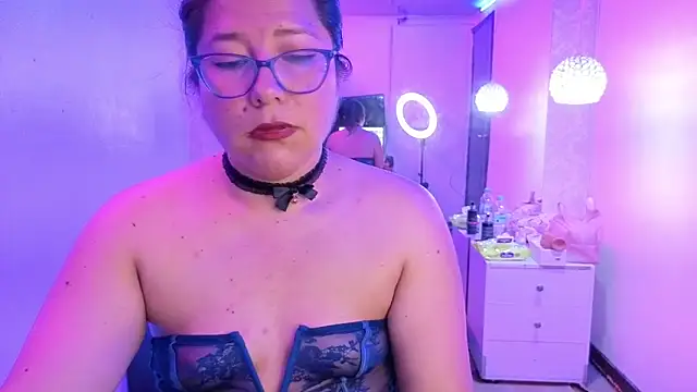 scarlett widow  online show from 03-29-26, 02:13