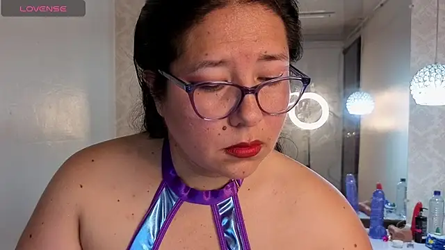 Snapshot of scarlett_widow_ chatting on 05-30-26, 02:18 scarlett widow online show from 05-30-26, 02:18