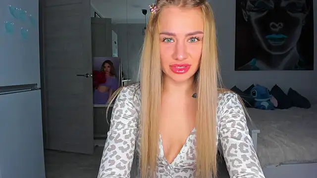 MashaFromRussia   online show from 11-06-25, 09:24