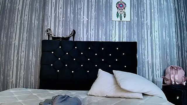 Alicee Moonn online show from 11-13-25, 08:02