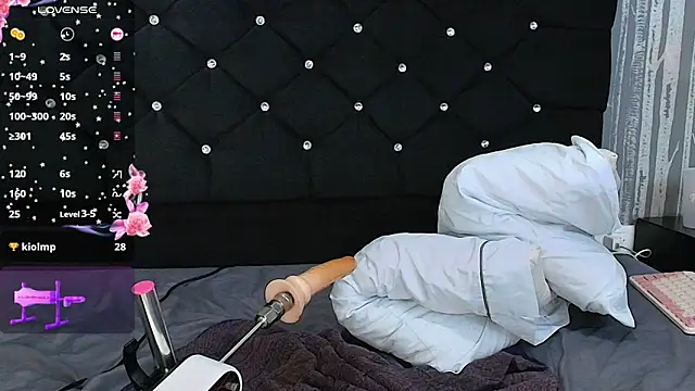 Alicee Moonn online show from 11-26-25, 07:41