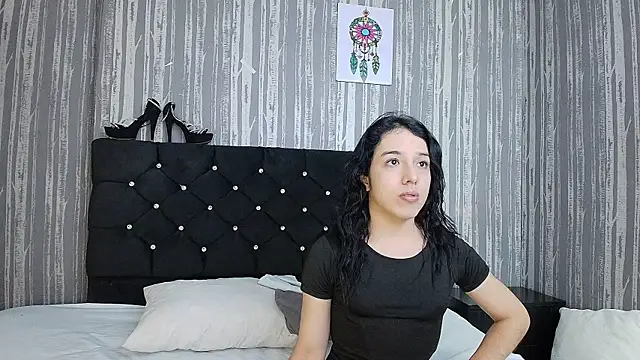 Alicee Moonn online show from 11-04-25, 07:28