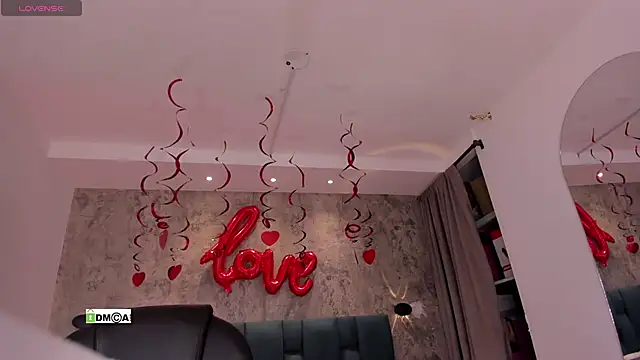 susanasmith18 online show from 02-10-26, 07:35