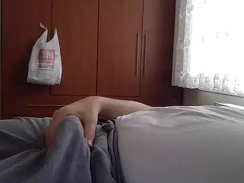 Snapshot of reallove78 chatting on 09-28-25, 11:06 reallove78 online show from 09-28-25, 11:06