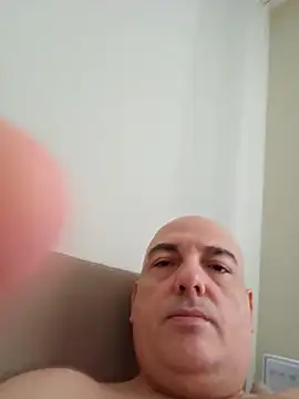 Snapshot of reallove78 chatting on 11-04-25, 09:35 reallove78 online show from 11-04-25, 09:35