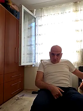 Snapshot of reallove78 chatting on 10-30-25, 02:14 reallove78 online show from 10-30-25, 02:14