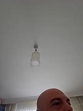 Snapshot of reallove78 chatting on 09-23-25, 10:00 reallove78 online show from 09-23-25, 10:00