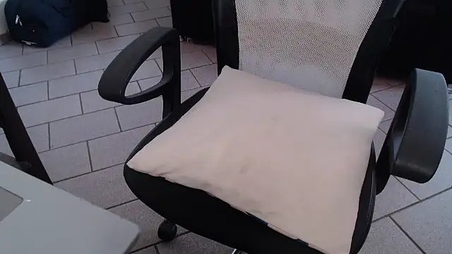 Stronggsexy online show from 10-26-25, 07:36