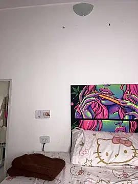 YunoRose  online show from 10-19-25, 03:42