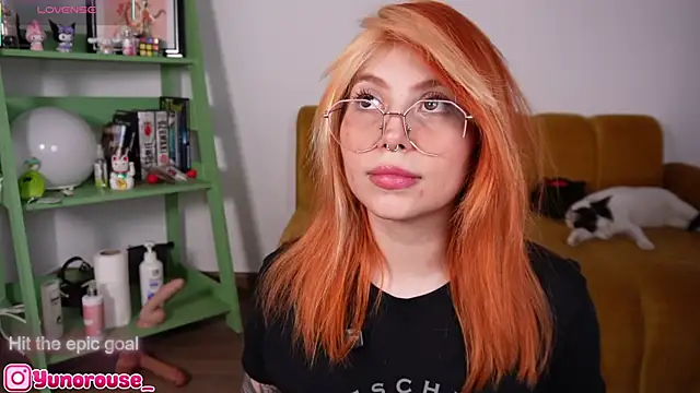 YunoRose  online show from 10-04-25, 10:55