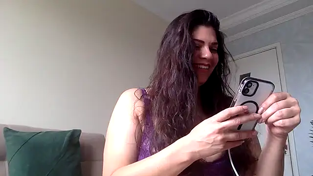 Melissa Noir online show from 10-15-25, 12:35
