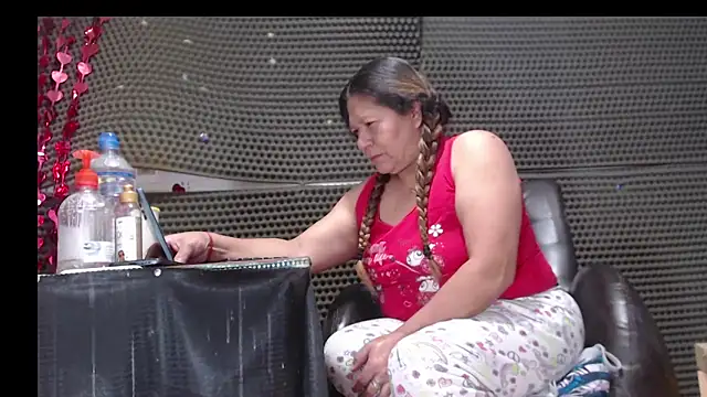 Alisson Sodomy online show from 04-17-26, 08:22