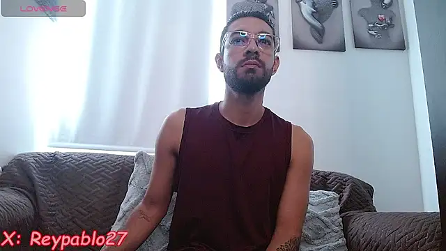 ReyPablo1 online show from 01-11-26, 03:52