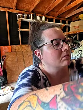 Snapshot of valeriejane chatting on 10-16-25, 10:07 valeriejane online show from 10-16-25, 10:07