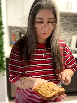 Alix Valentine online show from 09-25-25, 08:37