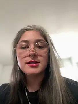 Snapshot of Alix_Valentine chatting on 06-24-26, 05:33 Alix Valentine online show from 06-24-26, 05:33